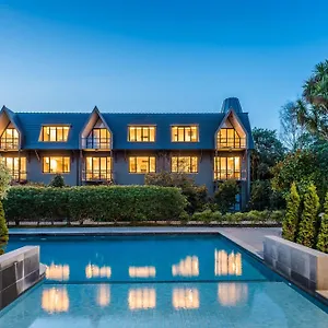 Chateau On The Park - Christchurch, A Doubletree By Hilton 4* Christchurch